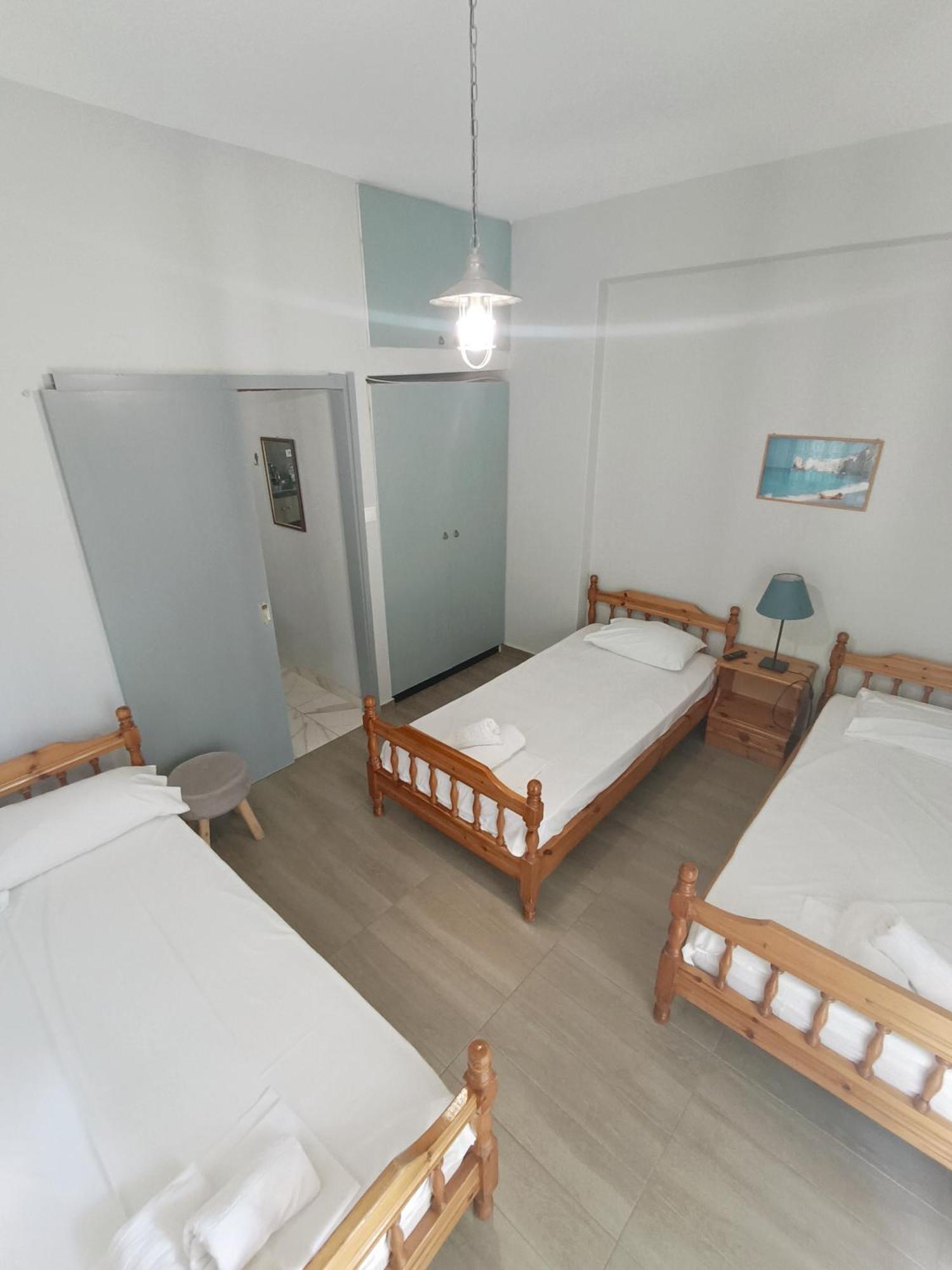 Deluxe Seaside Apartment Konstantinidis Nea Poteidaia Eksteriør billede